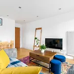 London City Hoxton Shoreditch 2 Bdr 2 Bath Balcony